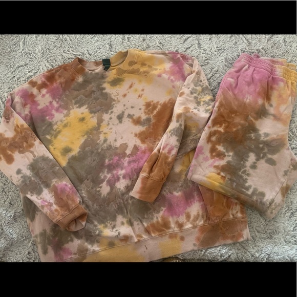 Wild Fable crewneck sweatshirt and pants